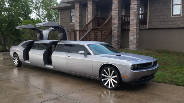 Cape Coral Dodge Challenger Limo 